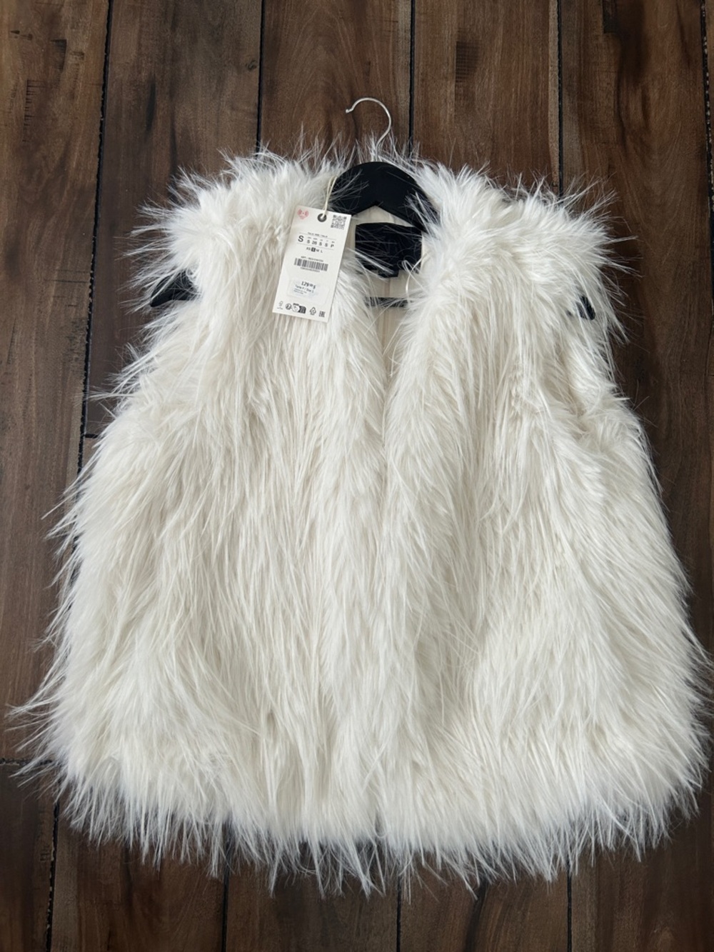 Zara White Faux Fur Vest